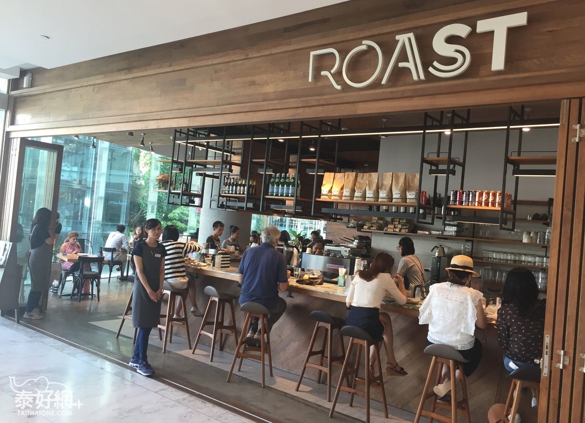 ROAST在EmQuartier推出分店。